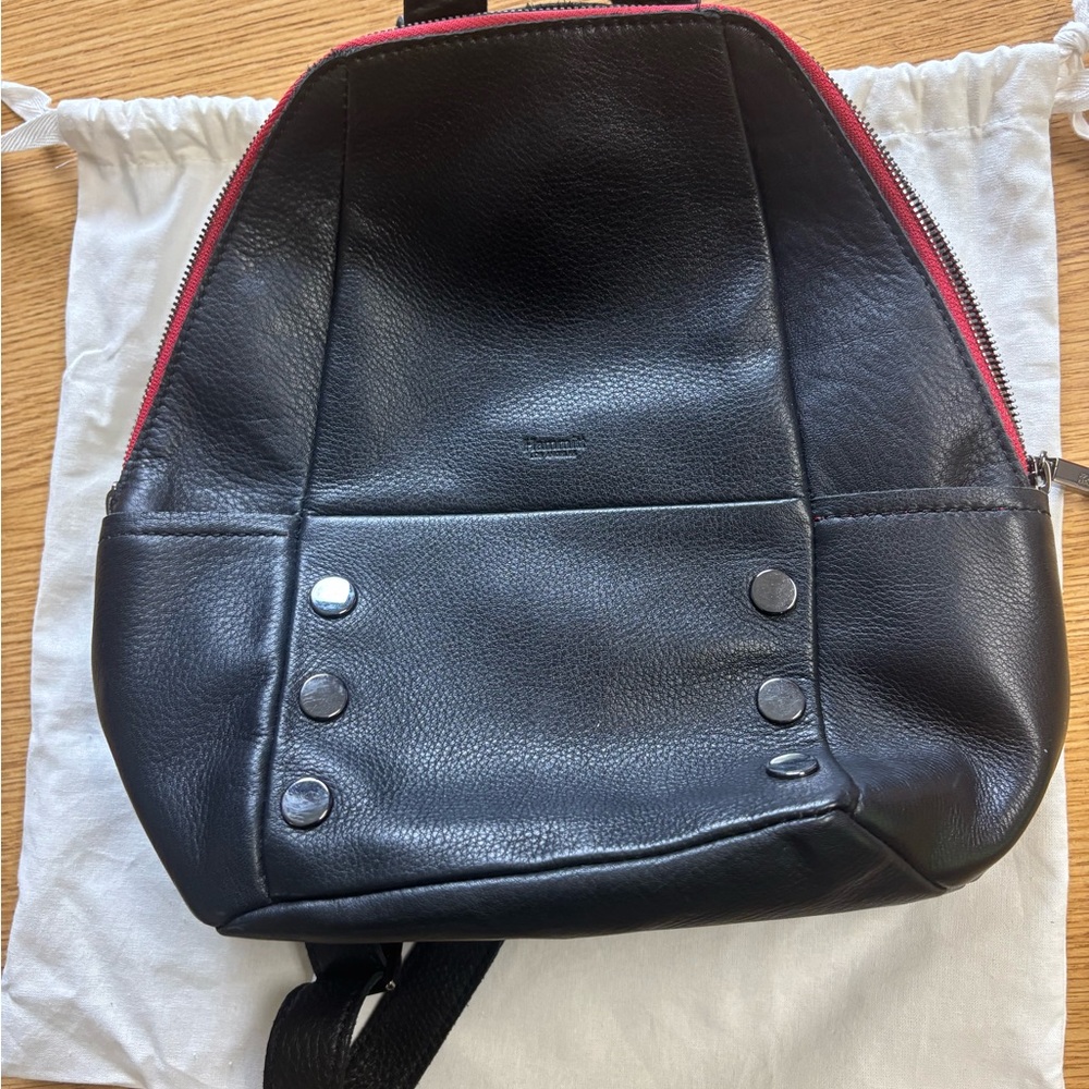 Black Leather Backpack Hunter 2 Medium - image 1